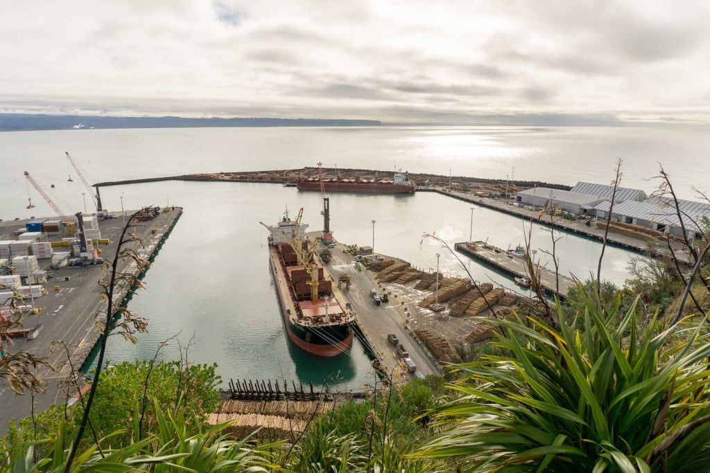 A view overlooking the Port of Napier from the Bluff Hill Lookout.
