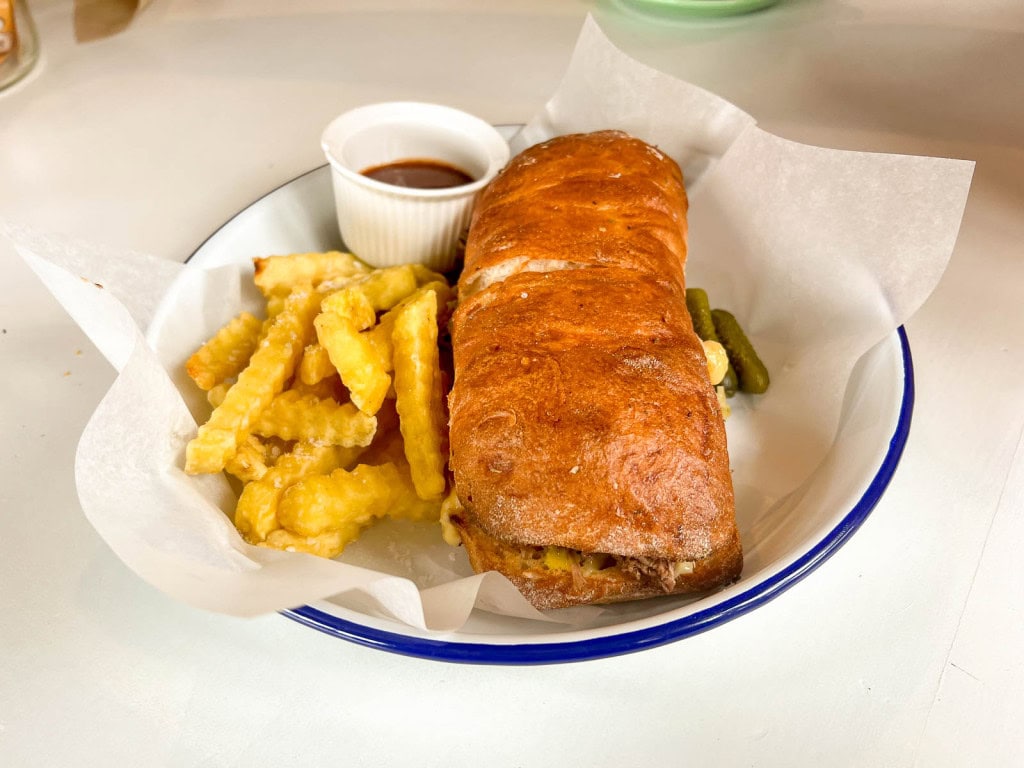 A hoagie sandwich and fries at the Athol Store on the drive from Queenstown to Te Anau.
