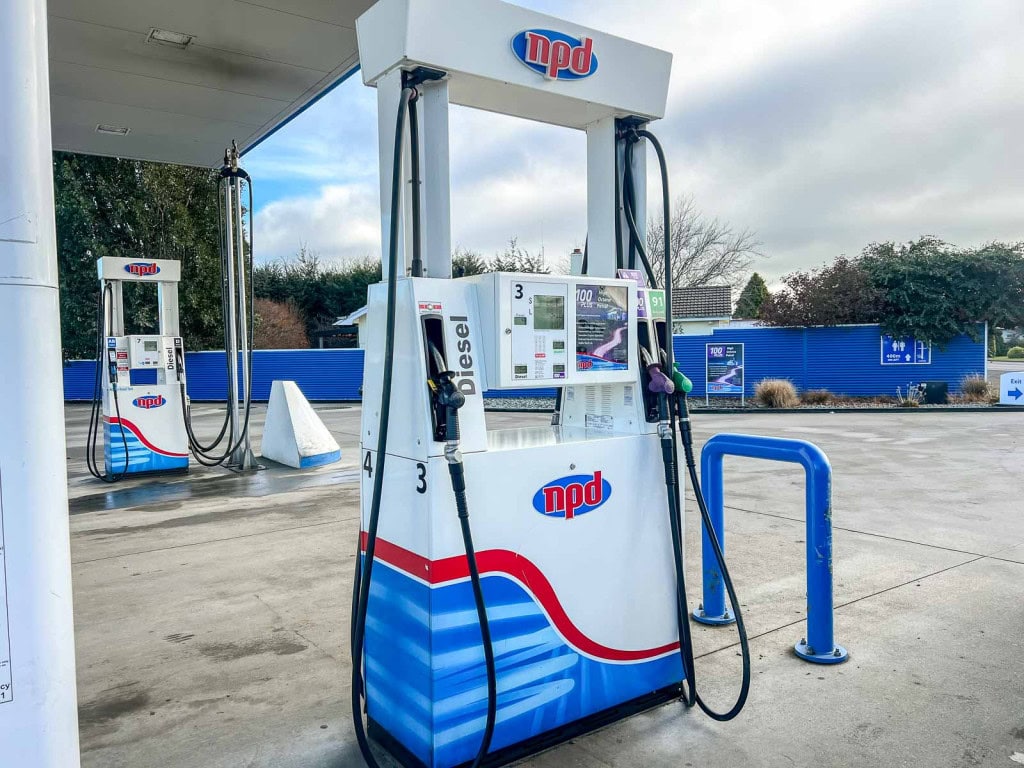 The NPD petrol station in Mossburn between Queenstown and Te Anau.